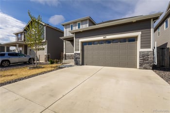 163 Sabin Way, Lochbuie, CO 80603