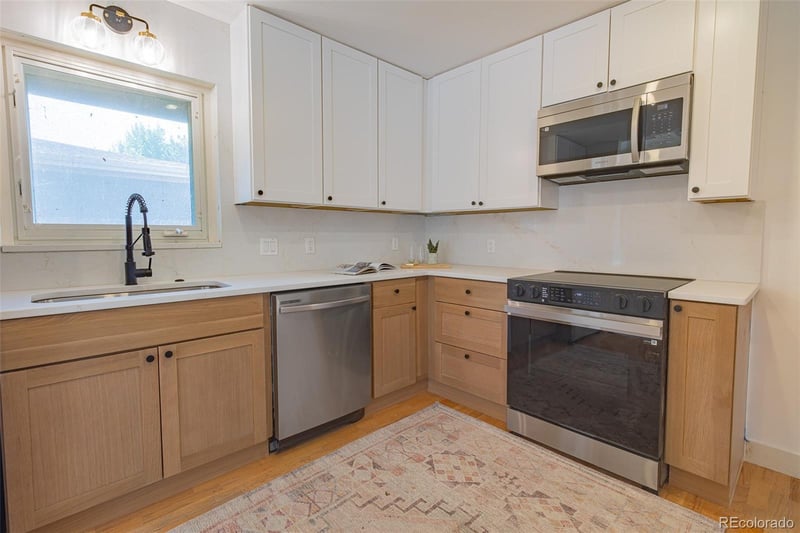 2490 Lewis St, Lakewood, CO 80215