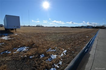 110 8th St, Burlington, CO 80807