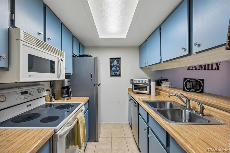 7845 Barbara Ann Dr #F, Arvada, CO 80004
