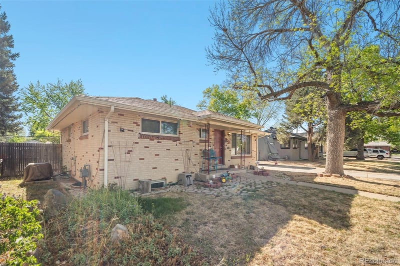 5620 Cody St, Arvada, CO 80002