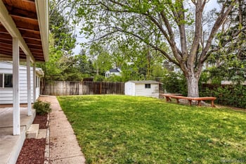 910 Briarwood Cir, Centennial, CO 80122