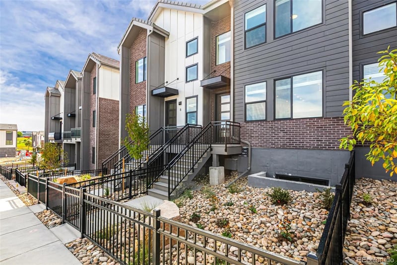 31 Ascent Trl, Englewood, CO 80112