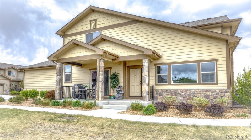 1922 Sunshine Peak Dr, Loveland, CO 80538