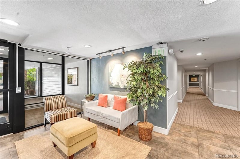350 Detroit St #103, Denver, CO 80206