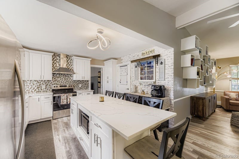 6910 Floyd Ave, Lakewood, CO 80227