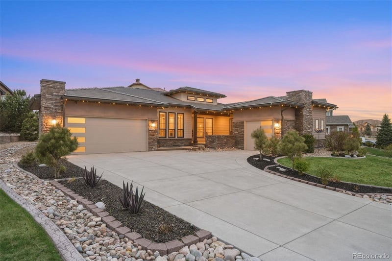 27001 Long Cir, Aurora, CO 80016