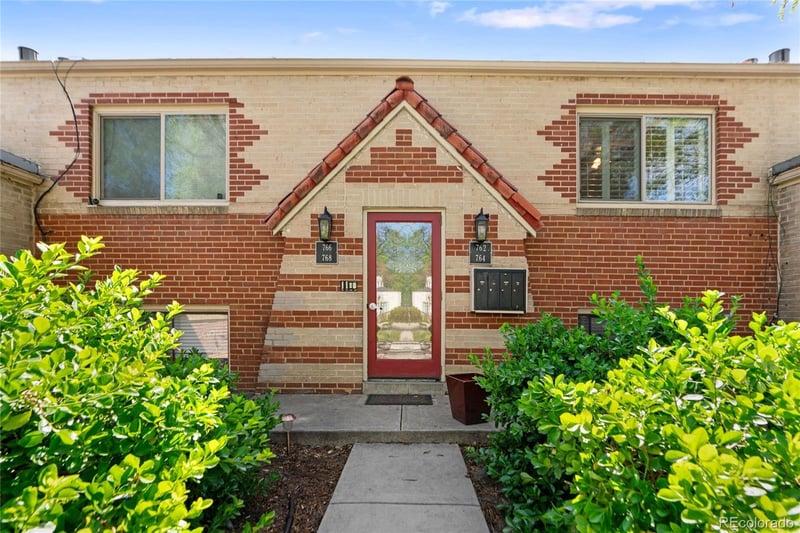 762 Dexter St, Denver, CO 80220