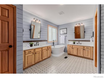 2112 Primrose Ln, Erie, CO 80516