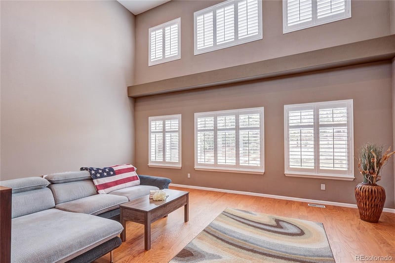 17808 Oakwood Ln, Aurora, CO 80016