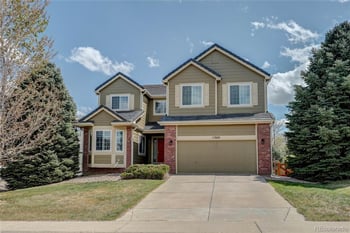 17808 Oakwood Ln, Aurora, CO 80016