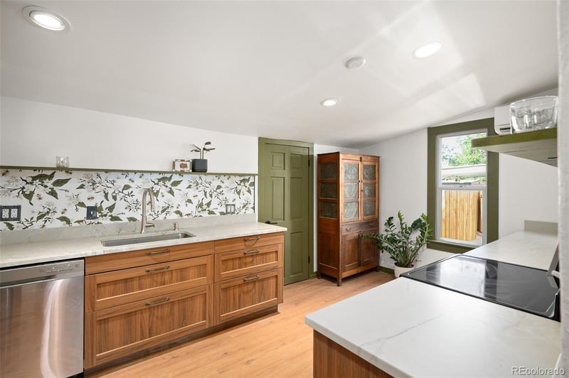 2471 Galapago St, Denver, CO 80223