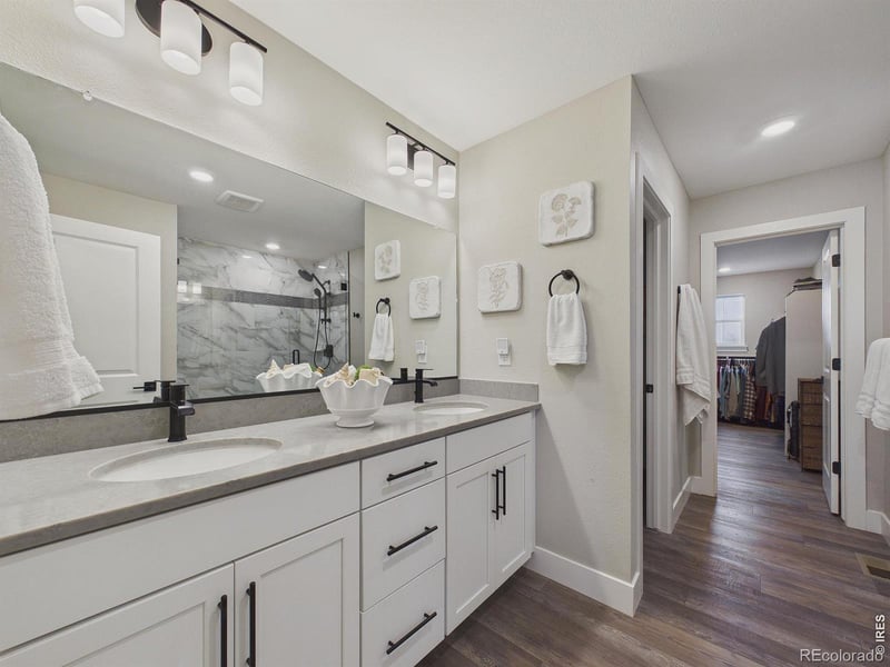 17433 93rd Pl, Arvada, CO 80007