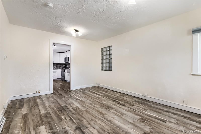3255 S Corona St, Englewood, CO 80113