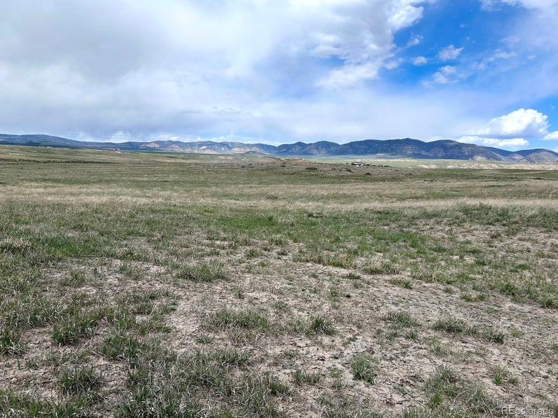 962 Meath Dr, Meeker, CO 81641