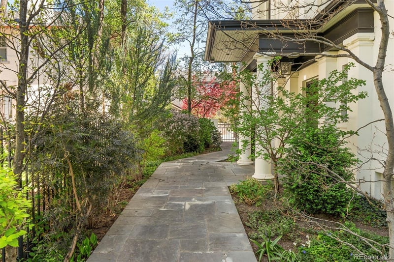 110 Franklin St, Denver, CO 80218