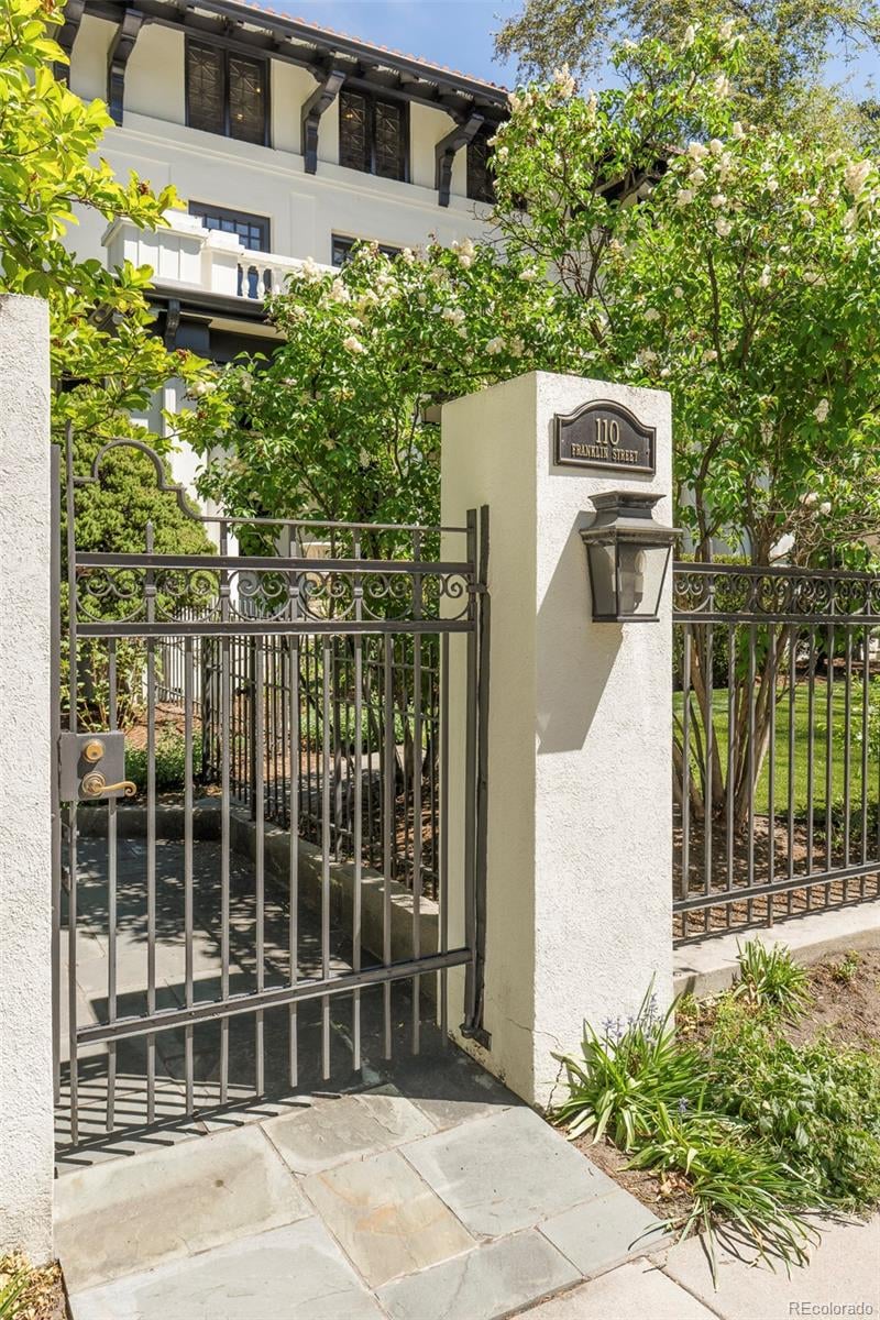 110 N Franklin St, Denver, CO 80218