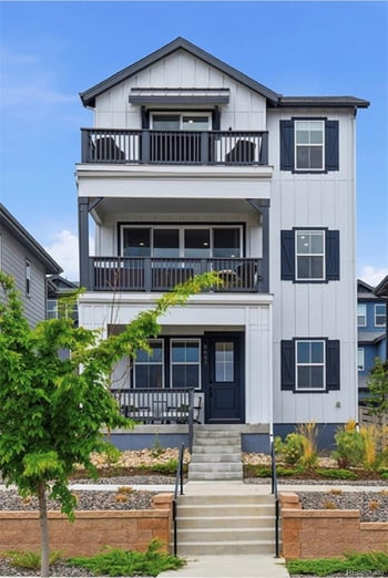 8697 Middle Fork St, Littleton, CO 80125