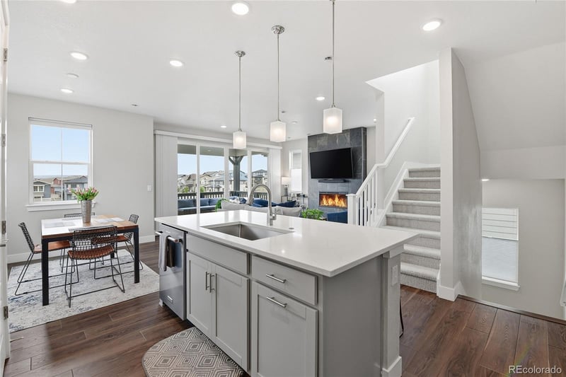 8697 Middle Fork St, Littleton, CO 80125
