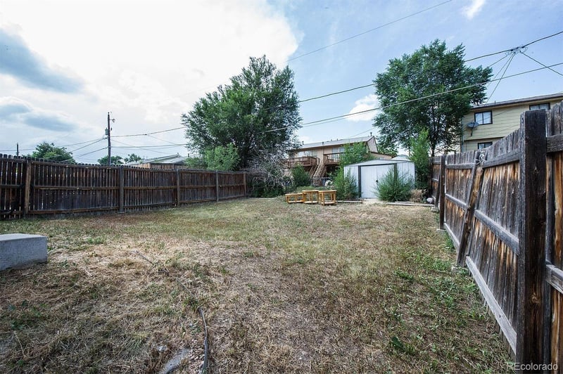2265 W Hillside Ave, Englewood, CO 80110