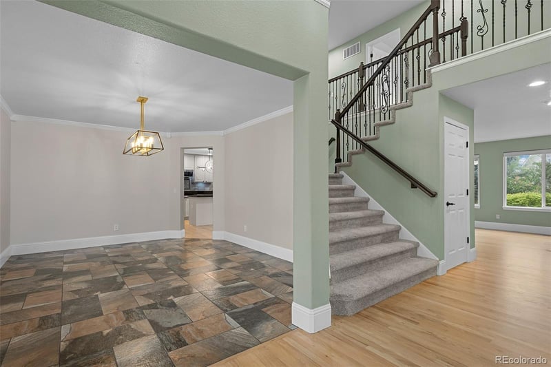 7837 Aravon Ct, Lone Tree, CO 80124