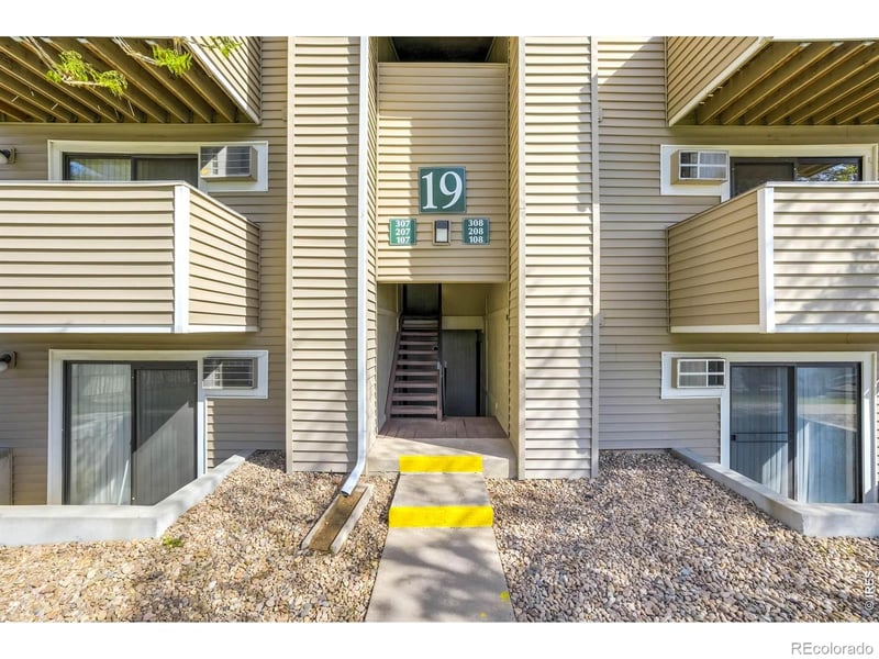 10150 Virginia Ave, Denver, CO 80247