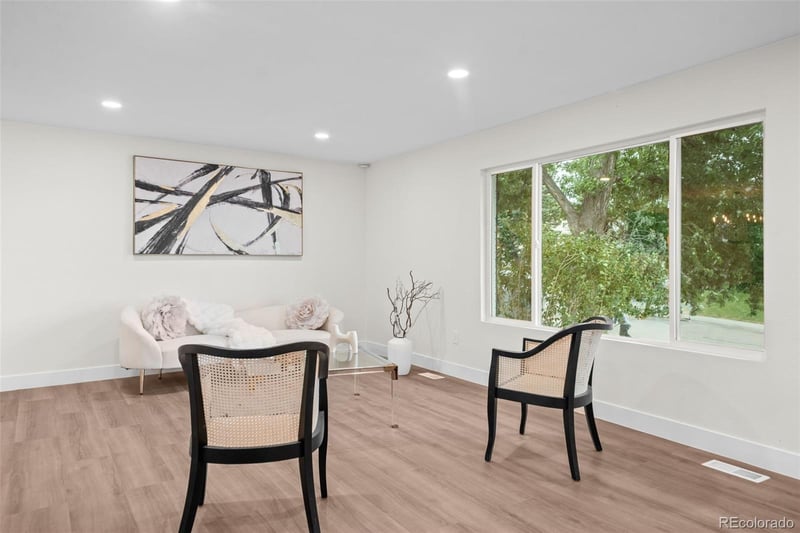 7345 Hinsdale Pl, Centennial, CO 80112