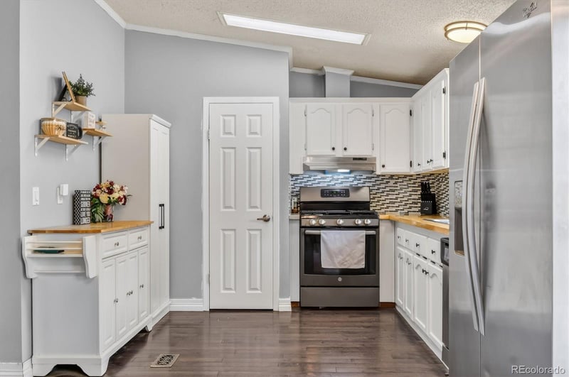 213 Versailles St, Lochbuie, CO 80603