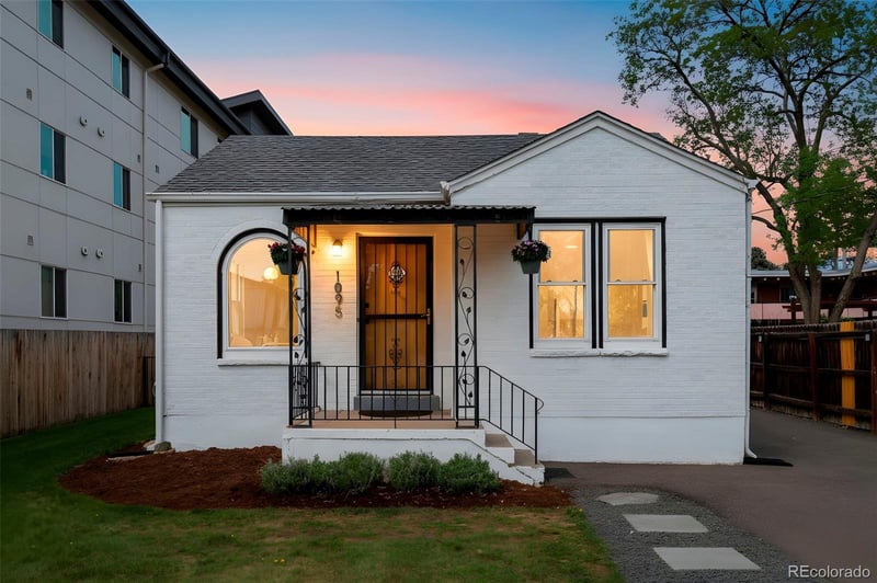1095 Carr St, Lakewood, CO 80214