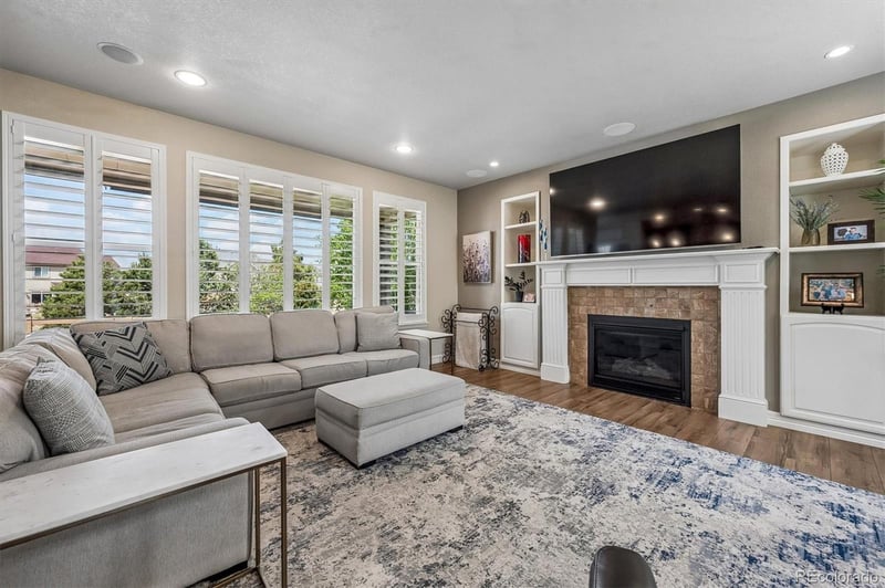 6209 Jamestown Ct, Aurora, CO 80016