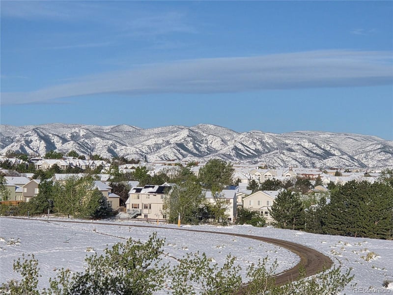 556 Longfellow Ln, Highlands Ranch, CO 80126