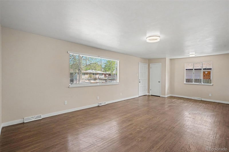 1785 Florence St, Aurora, CO 80010