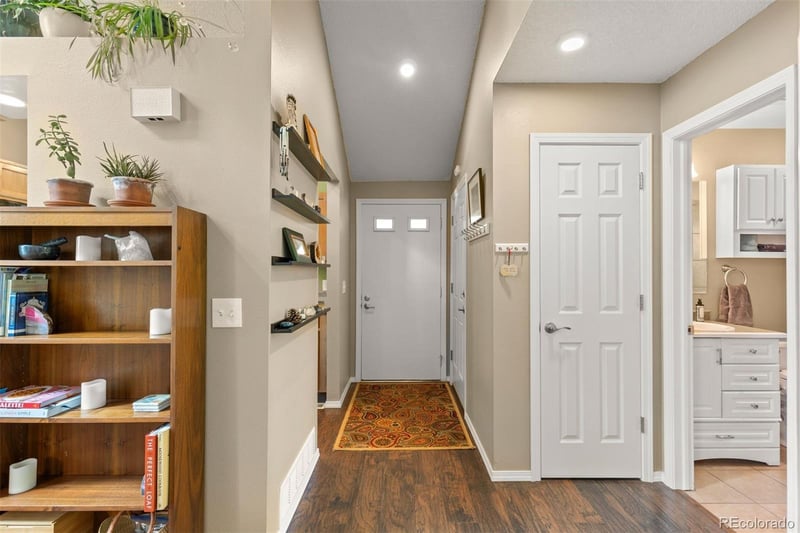 11797 Cedar Ave, Aurora, CO 80012