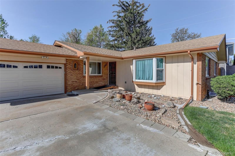 6942 68th Pl, Arvada, CO 80003