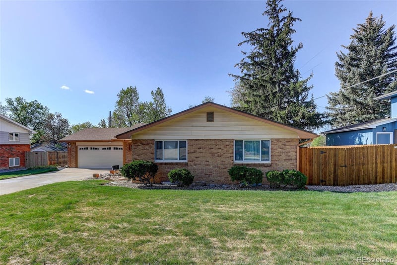 6942 68th Pl, Arvada, CO 80003