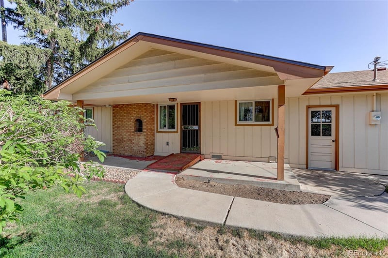 6942 68th Pl, Arvada, CO 80003