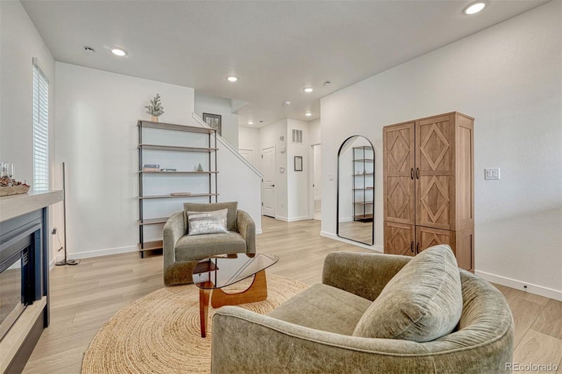 8673 Middle Fork St, Littleton, CO 80125