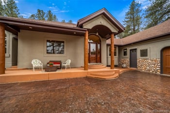 4336 Mohawk Dr, Larkspur, CO 80118