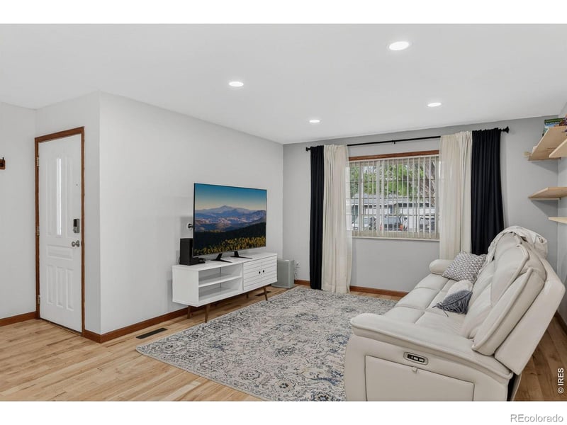 1027 Cottonwood Dr, Windsor, CO 80550