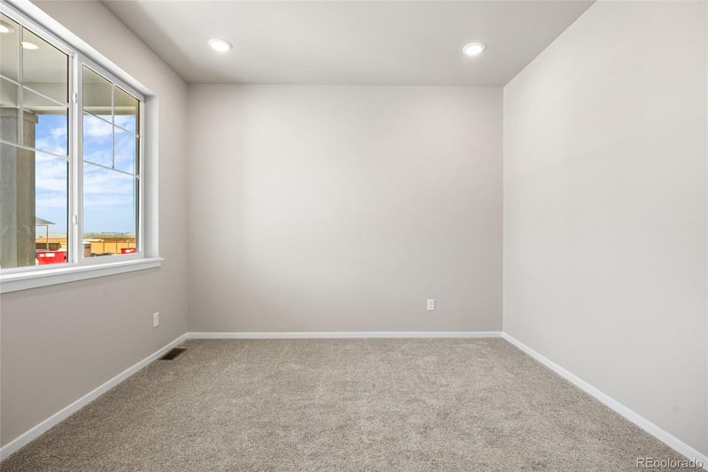 2722 Mosker St, Strasburg, CO 80136