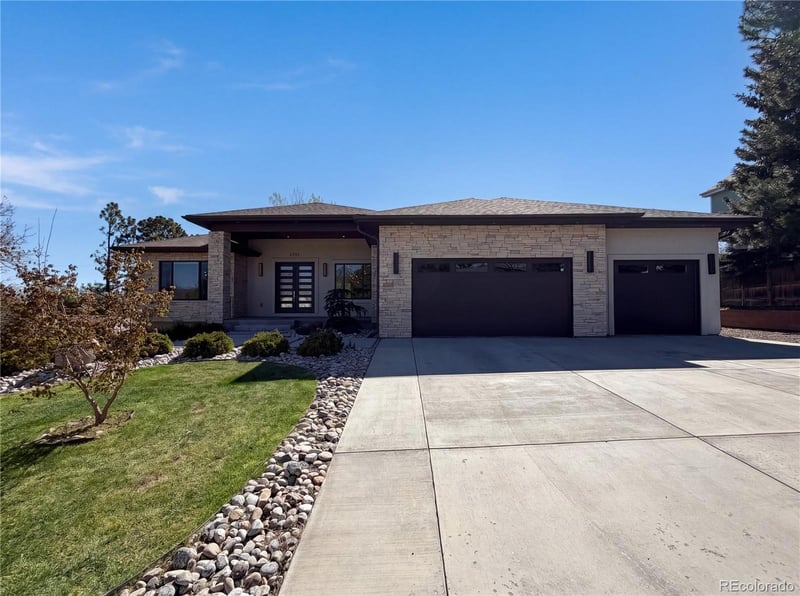 8804 S Brentwood St, Littleton, CO 80128