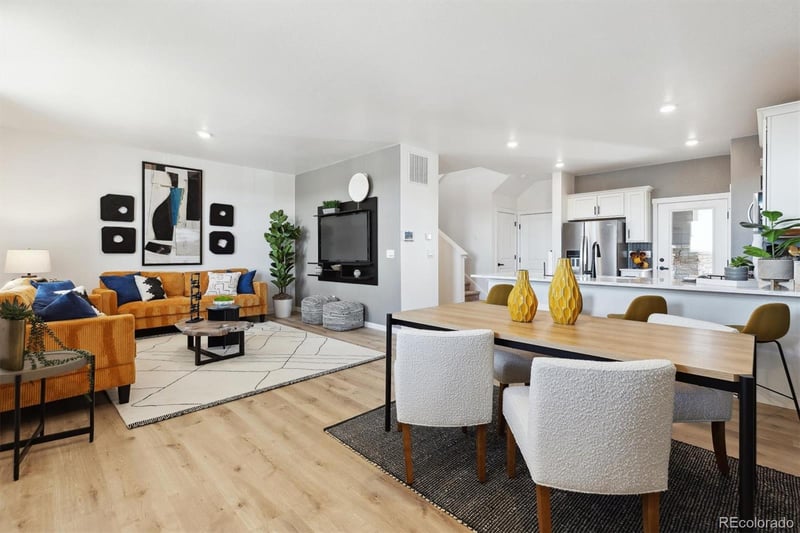 658 Ukraine St, Aurora, CO 80018