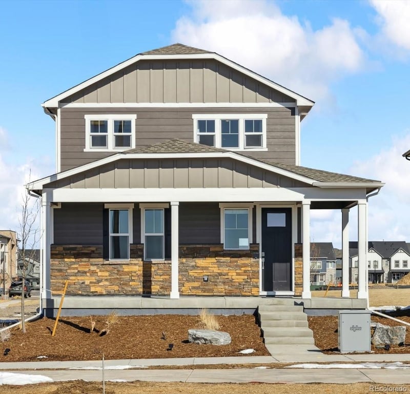 658 Ukraine St, Aurora, CO 80018