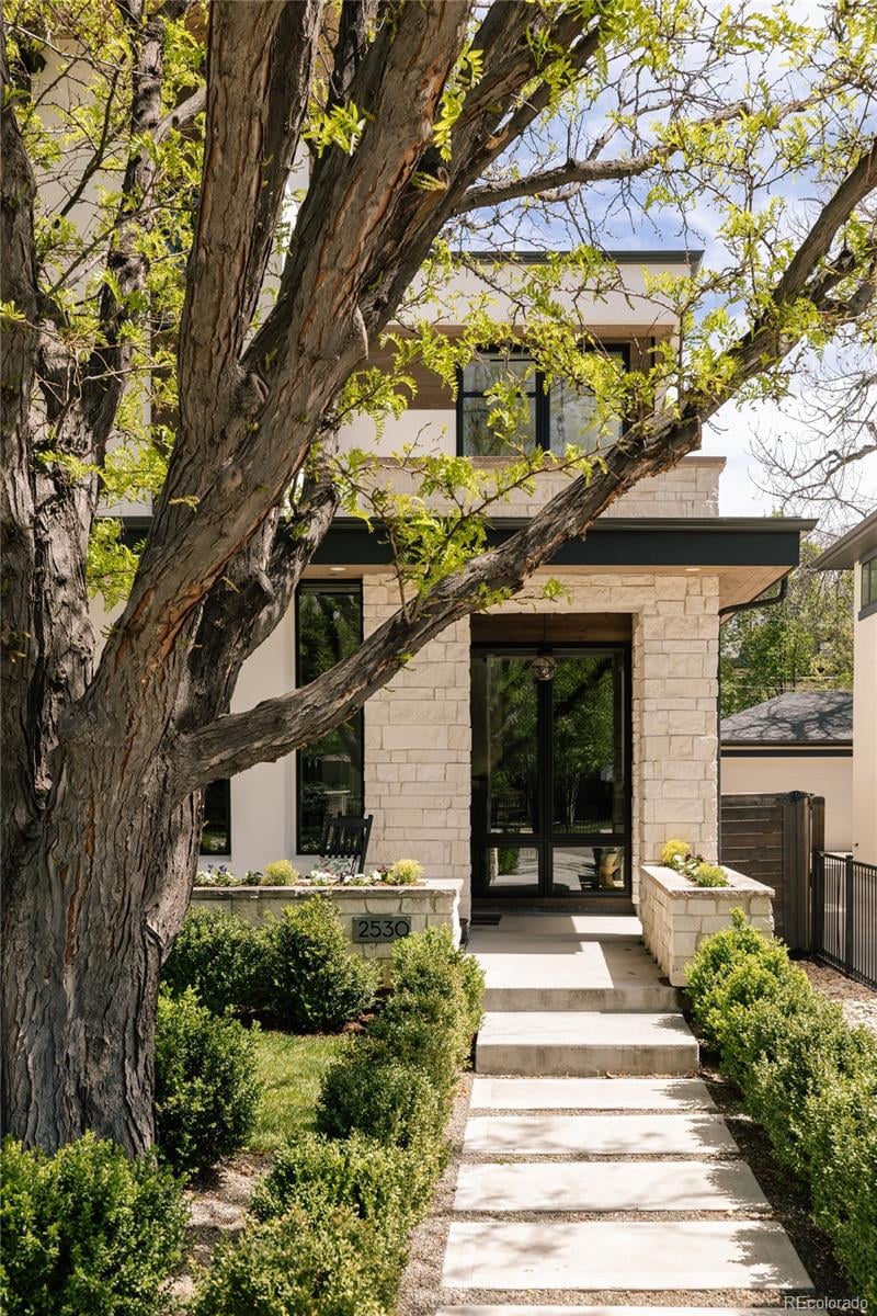 2530 Monroe St, Denver, CO 80210