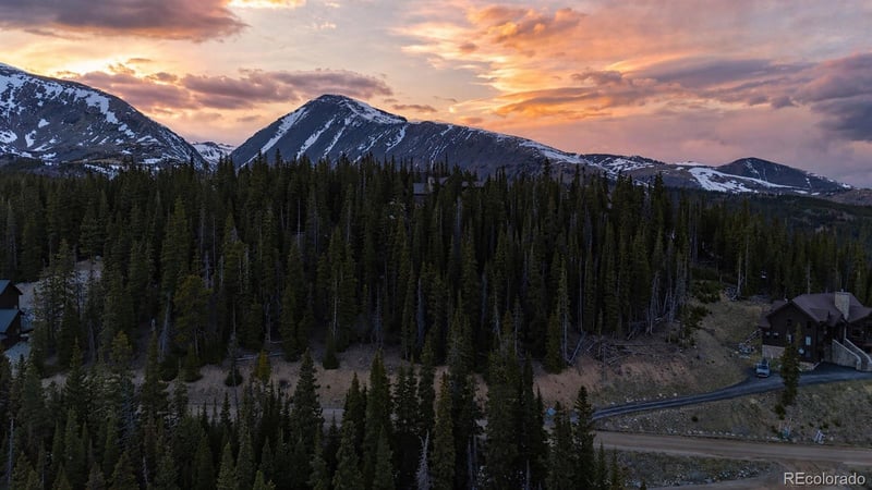 331 Kimmes Ln, Breckenridge, CO 80424