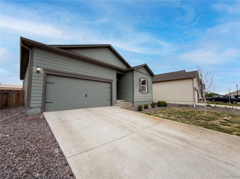 209 Clayton Ave, Keenesburg, CO 80643