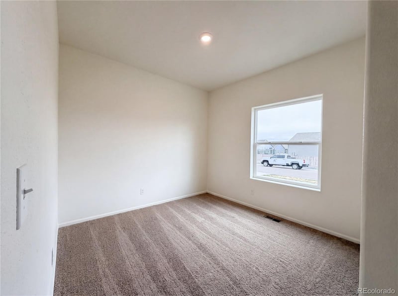 209 Clayton Ave, Keenesburg, CO 80643