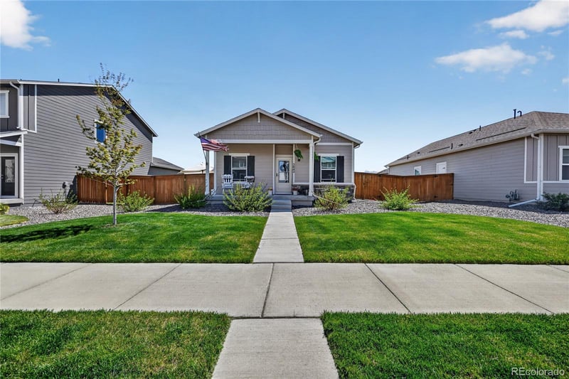 3042 Nectar St, Strasburg, CO 80136