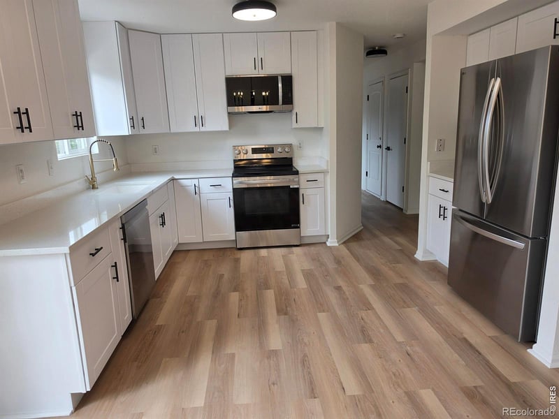 526 Suntrail Dr, Loveland, CO 80538