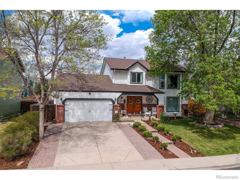 2277 Spinnaker Cir, Longmont, CO 80503